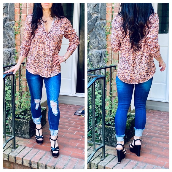 Snakeskin print button down blouse - Picture 4 of 8